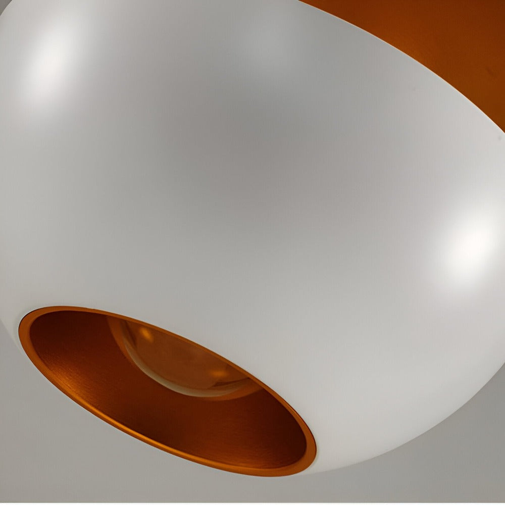 Pendellampe i sort og hvid metal – moderne loftlampe i kunstnerisk design