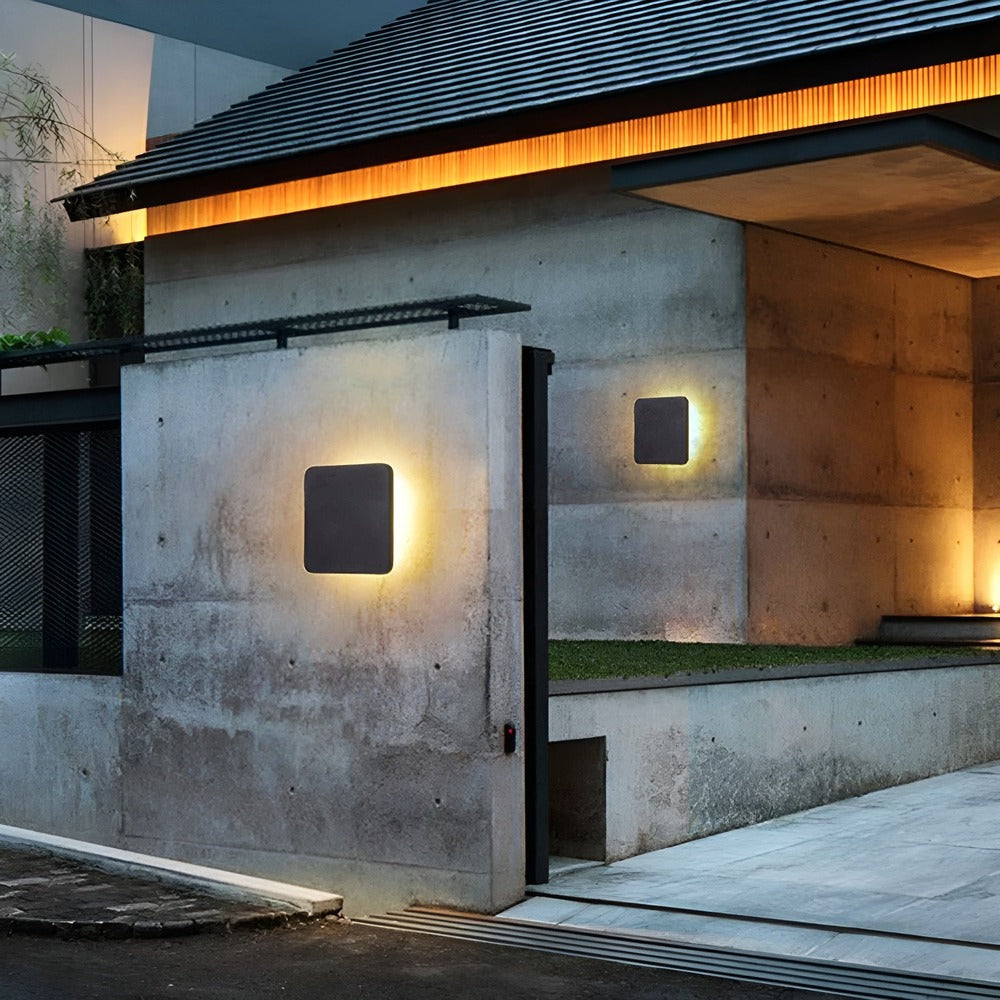 AquaLume Væglampe – Elegant Vandtæt LED Udendørslampe i Aluminium