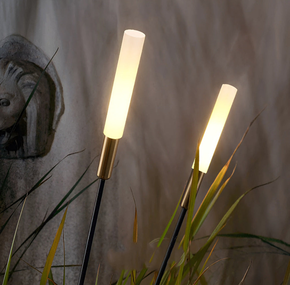 Moderne solcelle udendørslampe til have og indkørsel