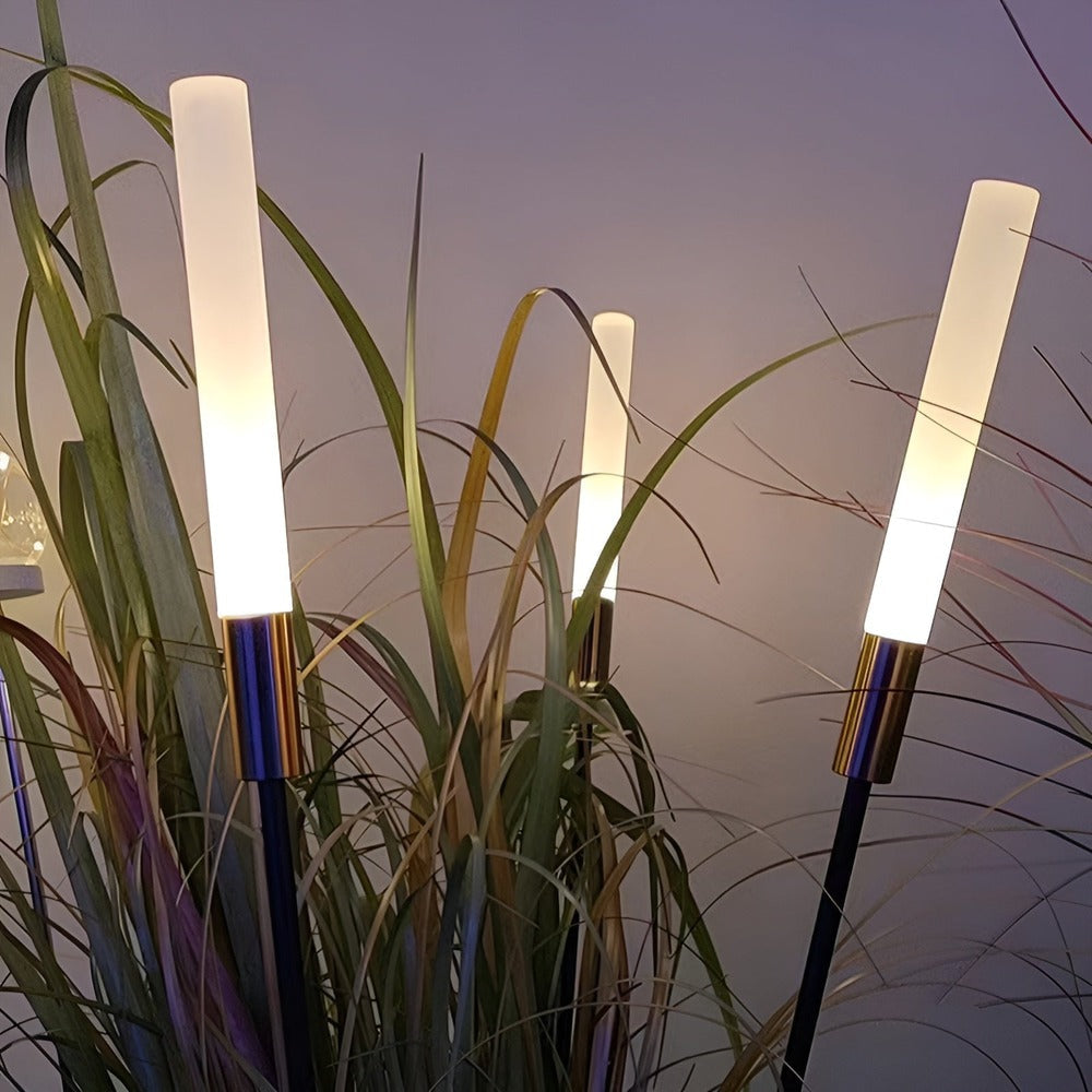 Moderne solcelle udendørslampe til have og indkørsel