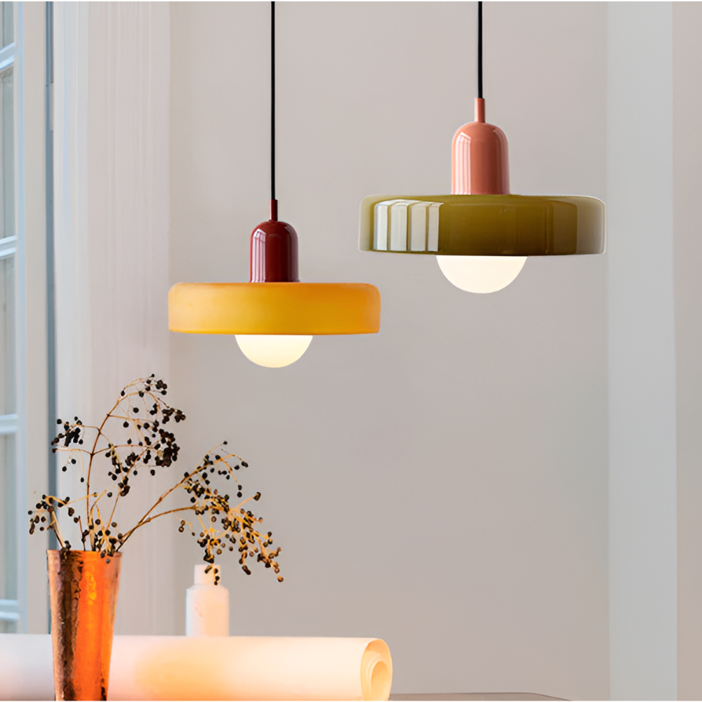 LustraGlow – Justerbar Farverig Hængelampe i Glas
