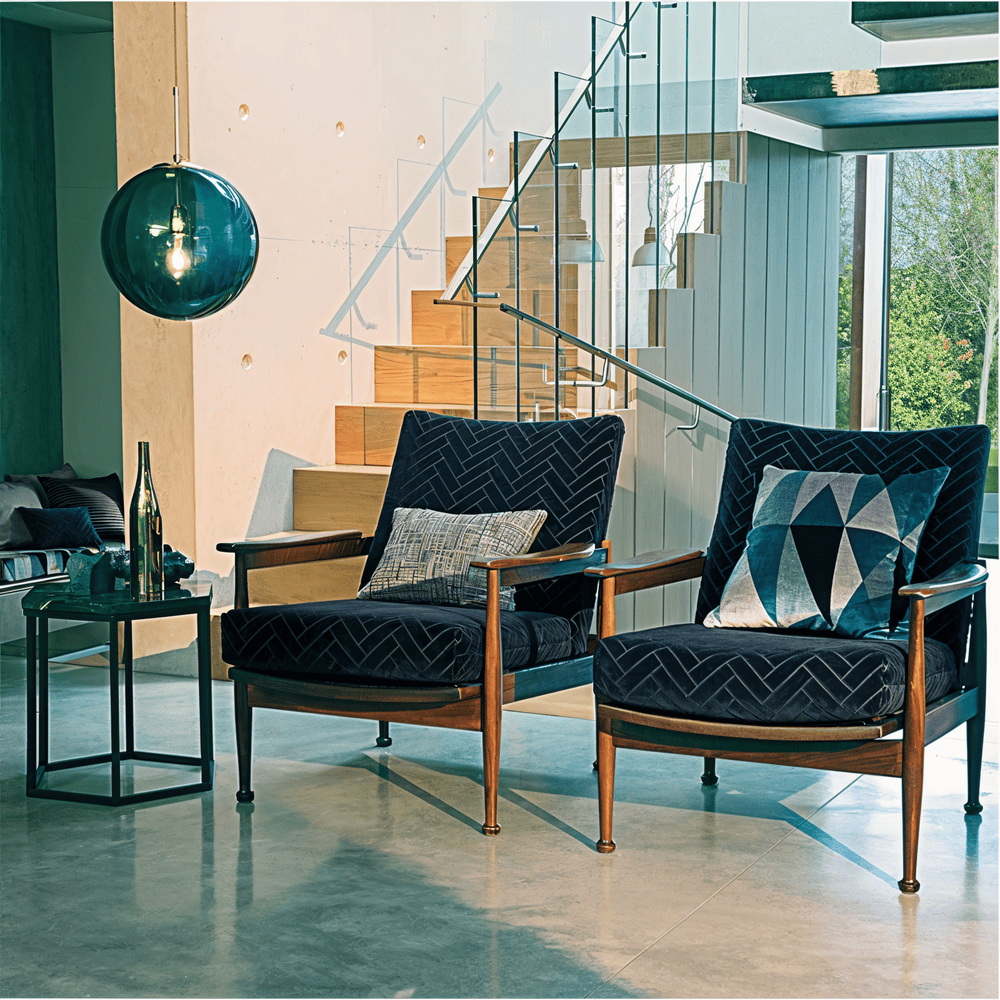 Glasora – Nordisk Pendellampe med Farvede Glasglober