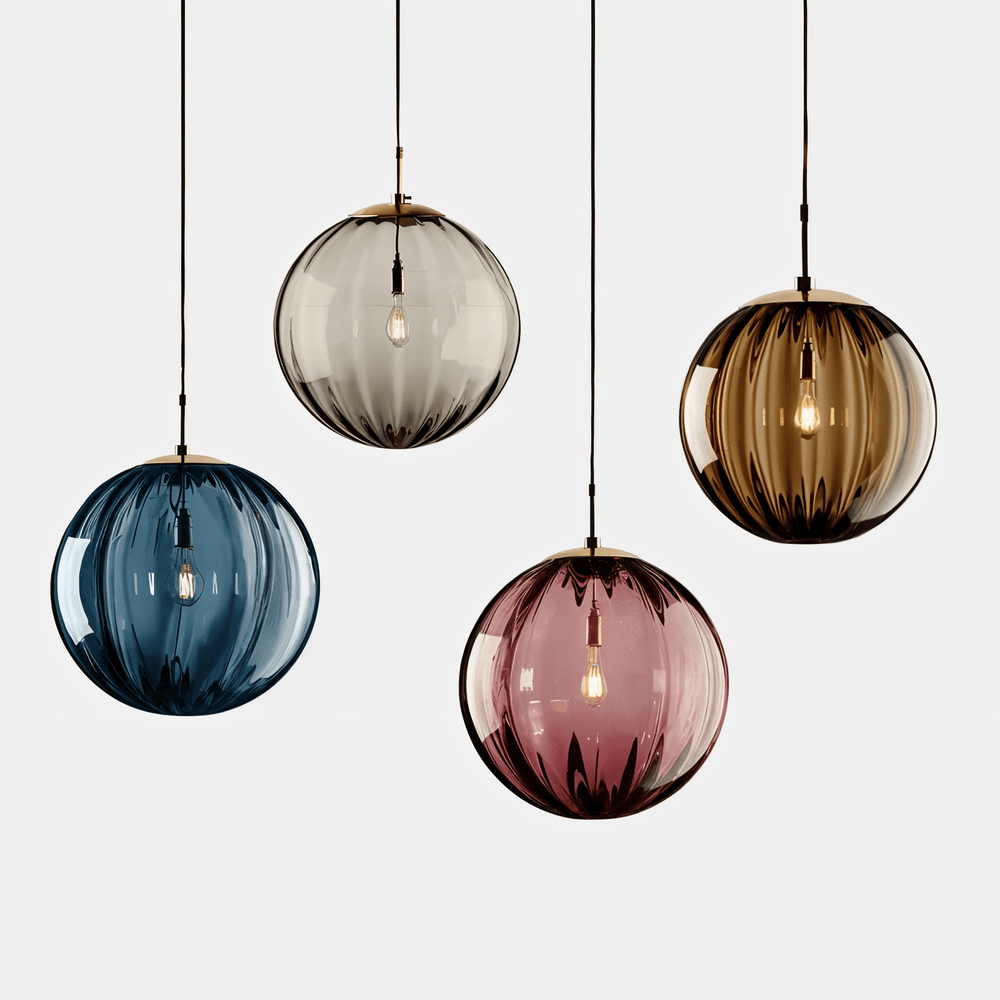 Glasora – Nordisk Pendellampe med Farvede Glasglober
