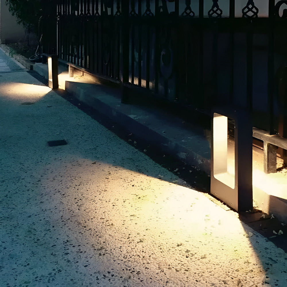 Pathora Beam – Modern LED Trädgårdslampa i Svart Design (30/60/80 cm)