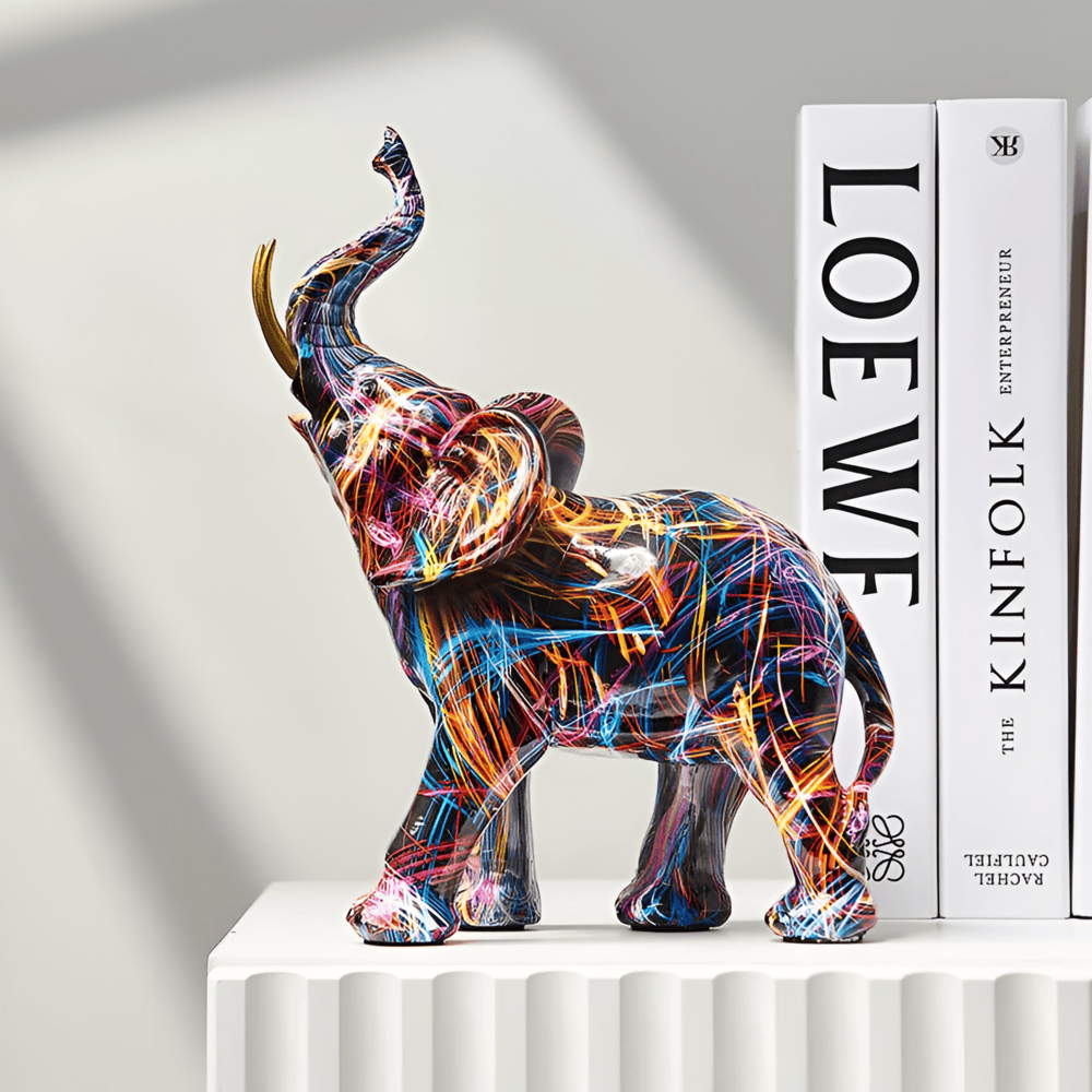 Farverig elefant statue i abstrakt design – moderne kunst dekoration