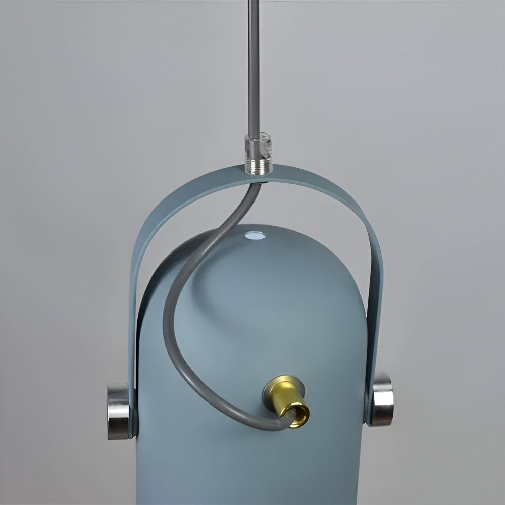 Justerbar pendellampe i aluminium – nordisk design til spisebord