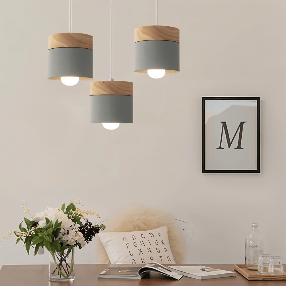 NordicaTube – Pendellampa i Metall och Trä med Modern Cylinderdesign