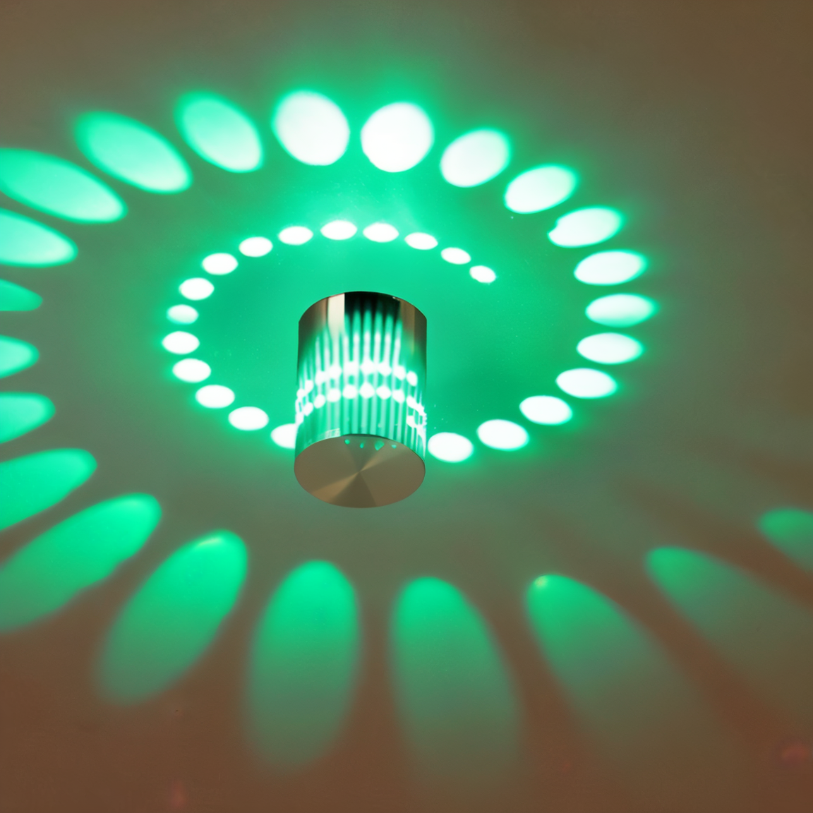 Cylindrisk LED væglampe med spiraleffekt – moderne designlampe