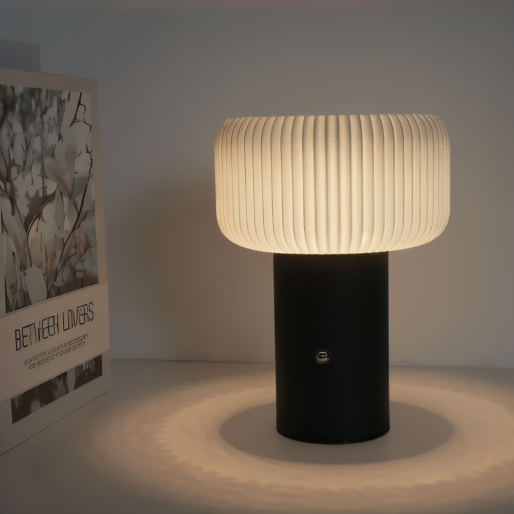 Mush – Riflet Svampebordlampe med Farveskiftende LED-Lys