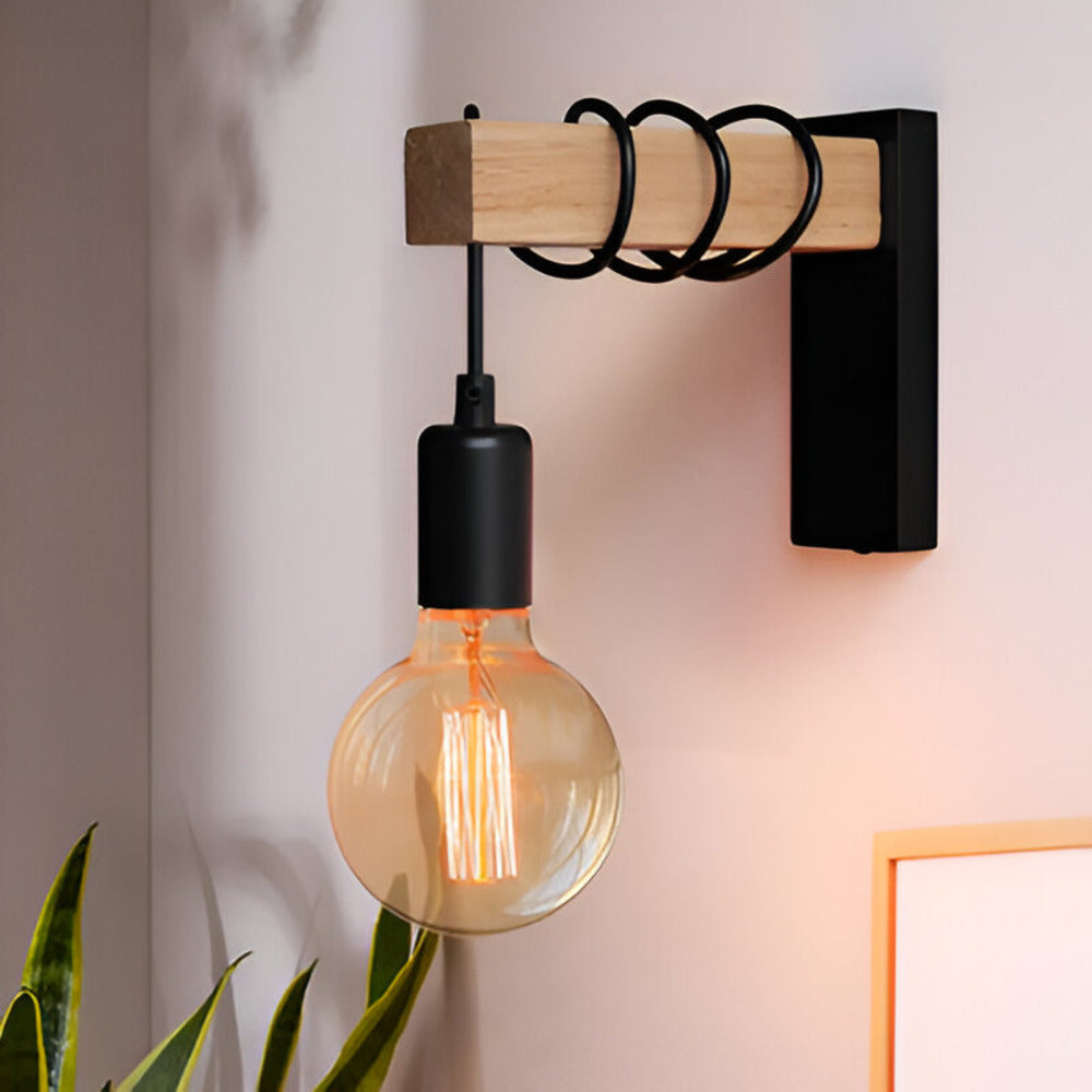 Oakvera Væglampe – Naturlig Træ Væglampe i Eg og Metal med Minimalistisk Design