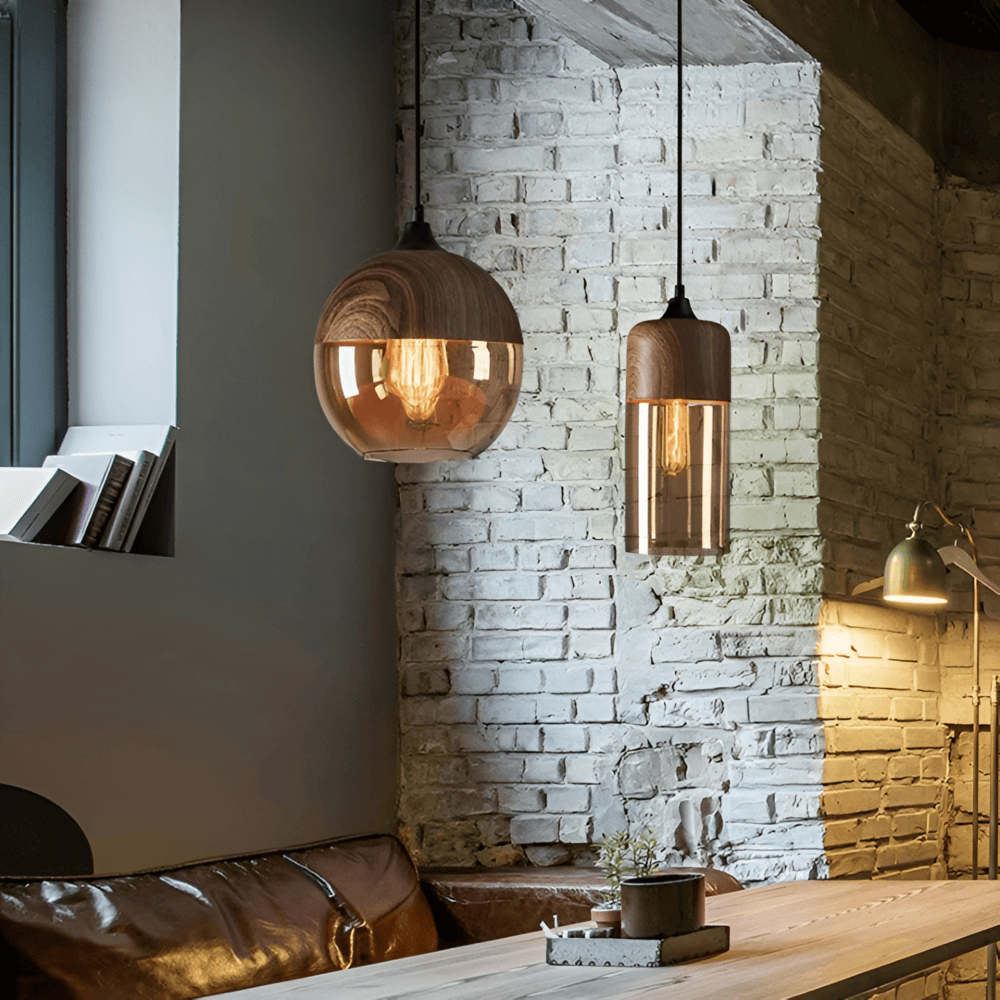 Retro pendellampe i tonet glas og metal