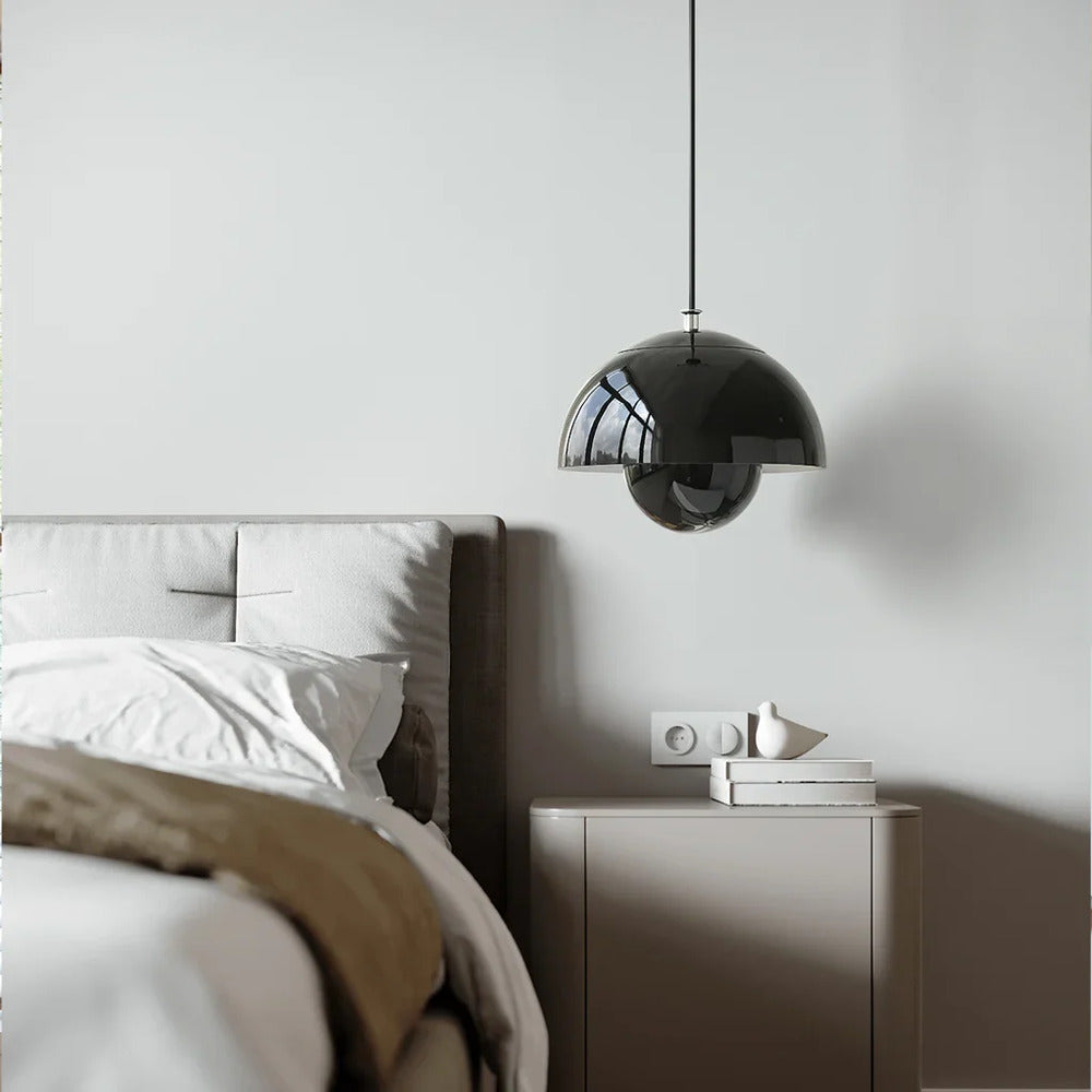 Pendellampe i blomsterdesign – retro nordisk metal lampe