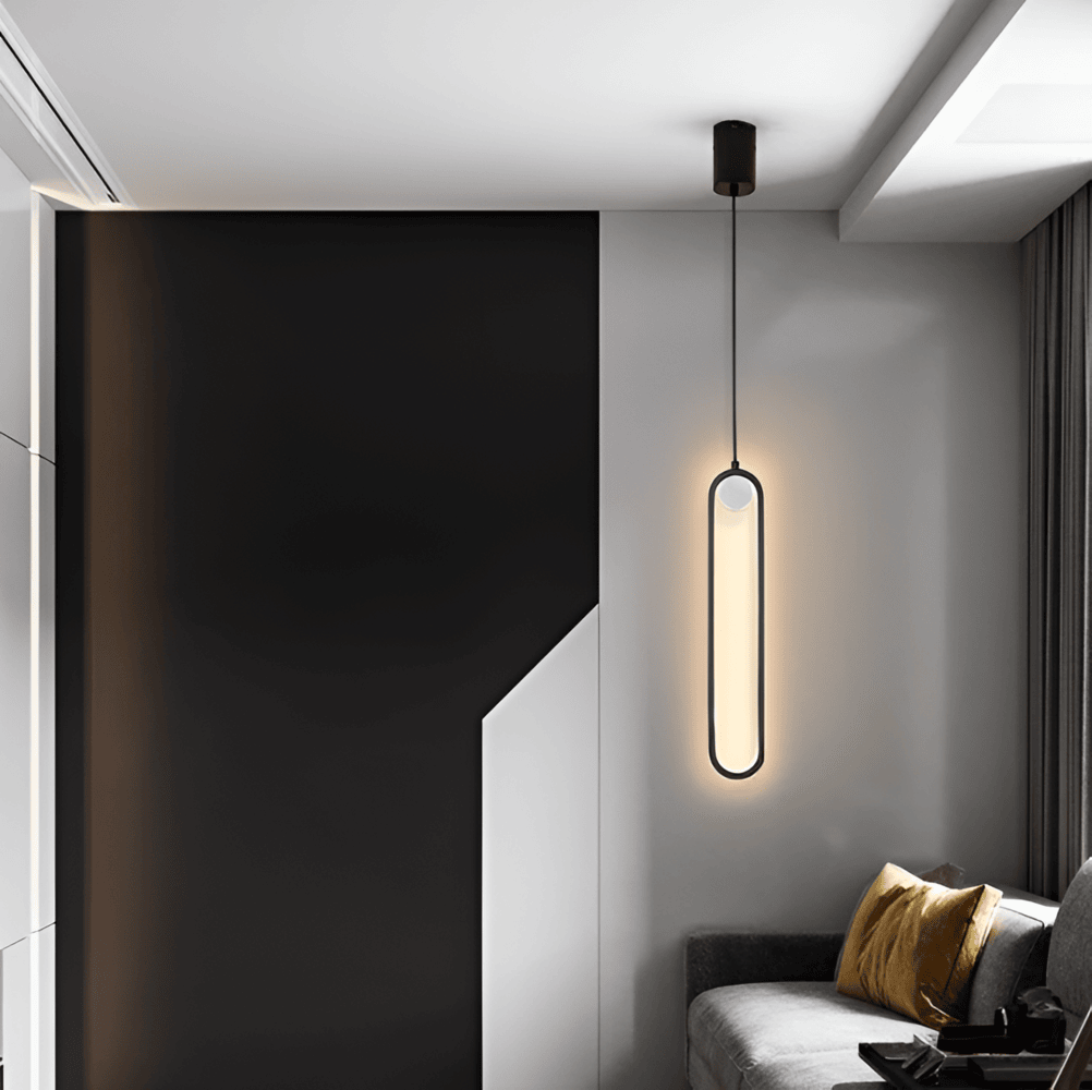 Lang LED loftlampe i sort aluminium – minimalistisk og elegant design