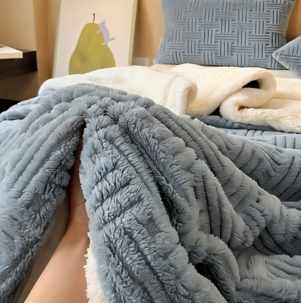VeluraTwin – Dubbelsidig Fluffy Pläd med Geometrisk Design