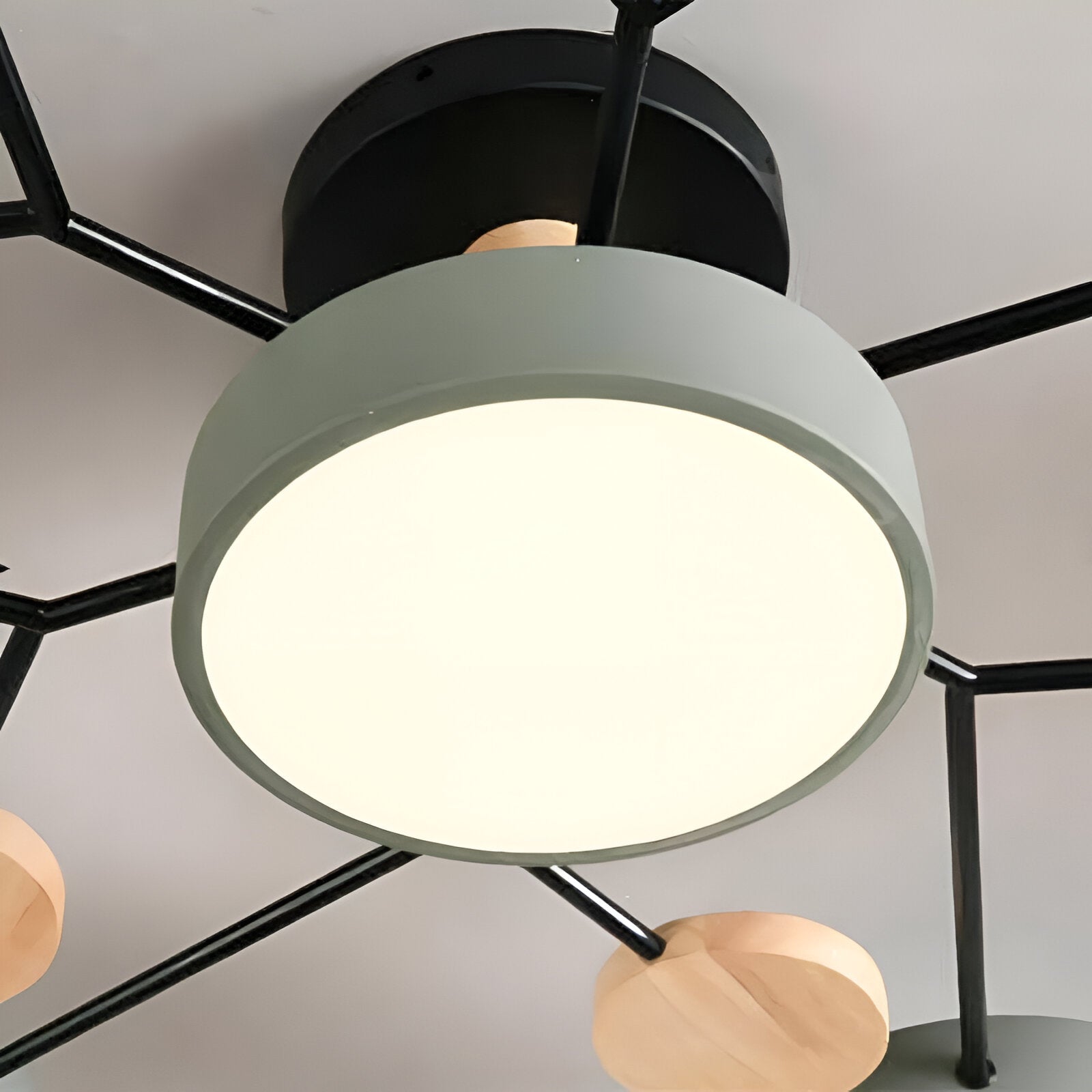 LED loftlampe med trædetaljer – moderne design med flere lysindstillinger