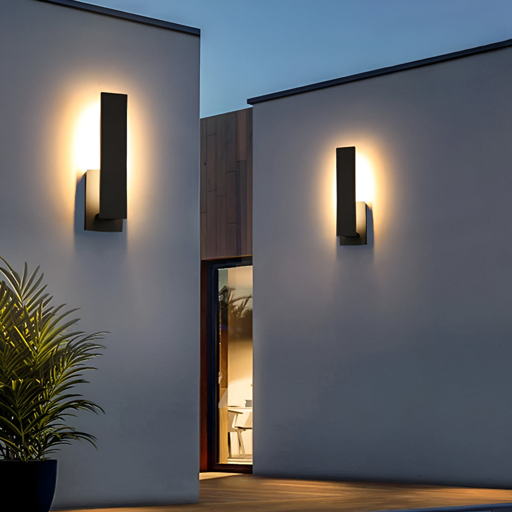 Noctira Black Væglampe – Minimalistisk Vandtæt Udendørslampe i Aluminium