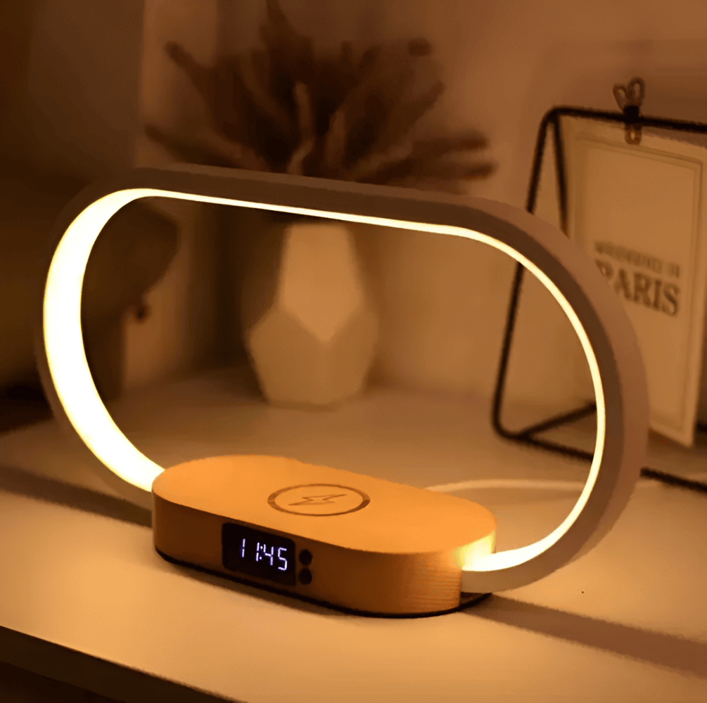 AuraDock – Multifunktionel Natlampe med Trådløs Oplader og Digitalt Ur