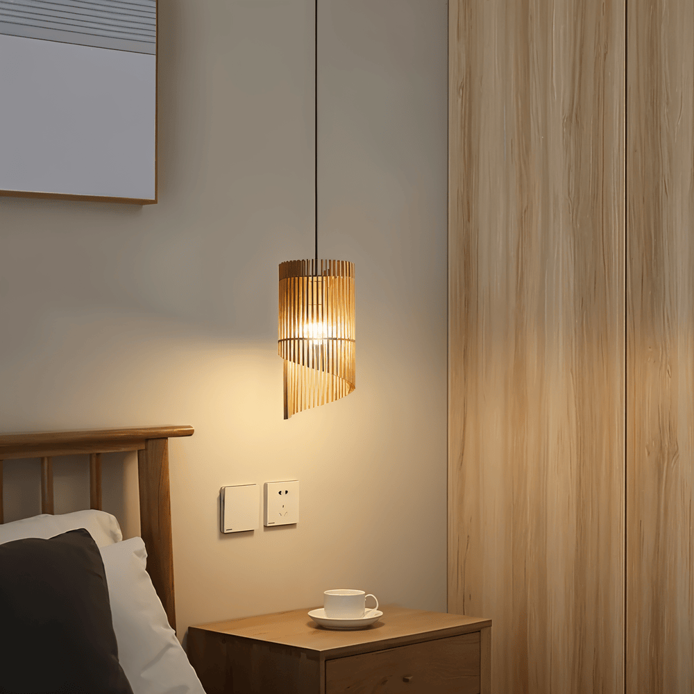 LignoSpira – Cylindrisk Taklampa i Trä med Naturlig Design