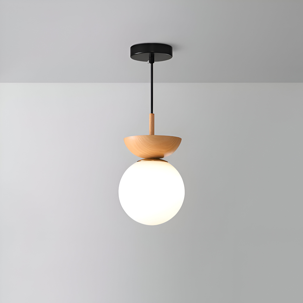 Kiyora – Japansk LED Loftlampe med Perleformet Glaskuppel og Træramme