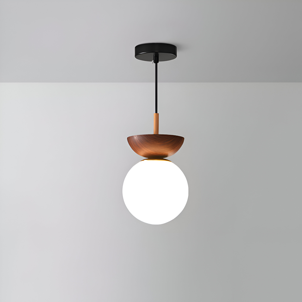 Kiyora – Japansk LED Loftlampe med Perleformet Glaskuppel og Træramme