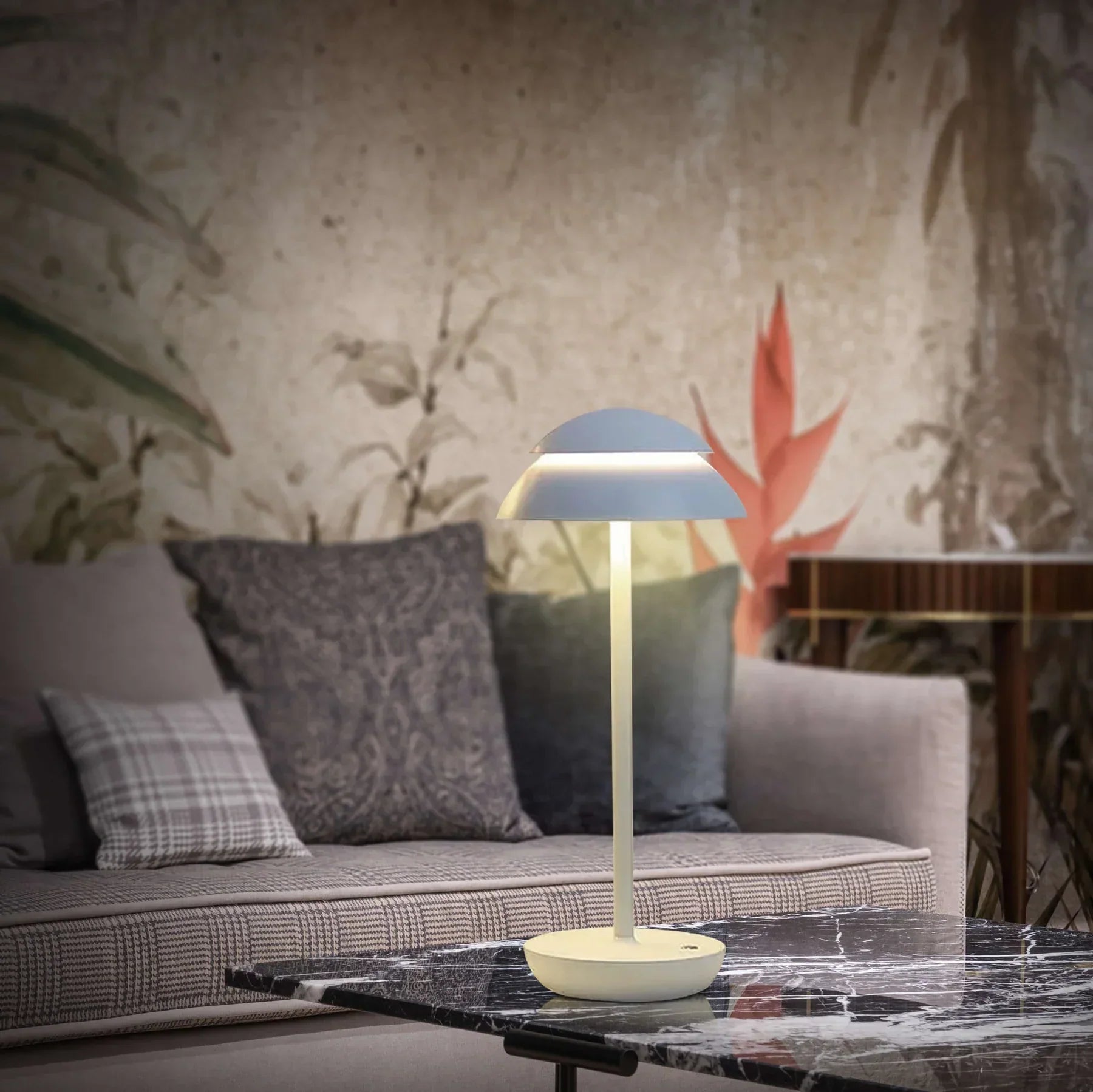 Cellaro – Eksklusiv Trådløs Bordlampe i Aluminium med Dæmper