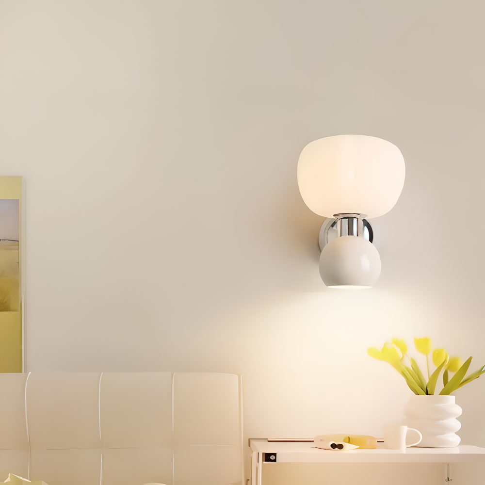 PumpaLume Væglampe – Minimalistisk LED Væglampe i Blød Pumpedesign