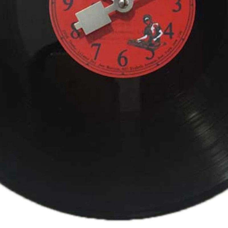 Vinylio – Retro Vægur i Vinyl med Lydløs Mekanisme