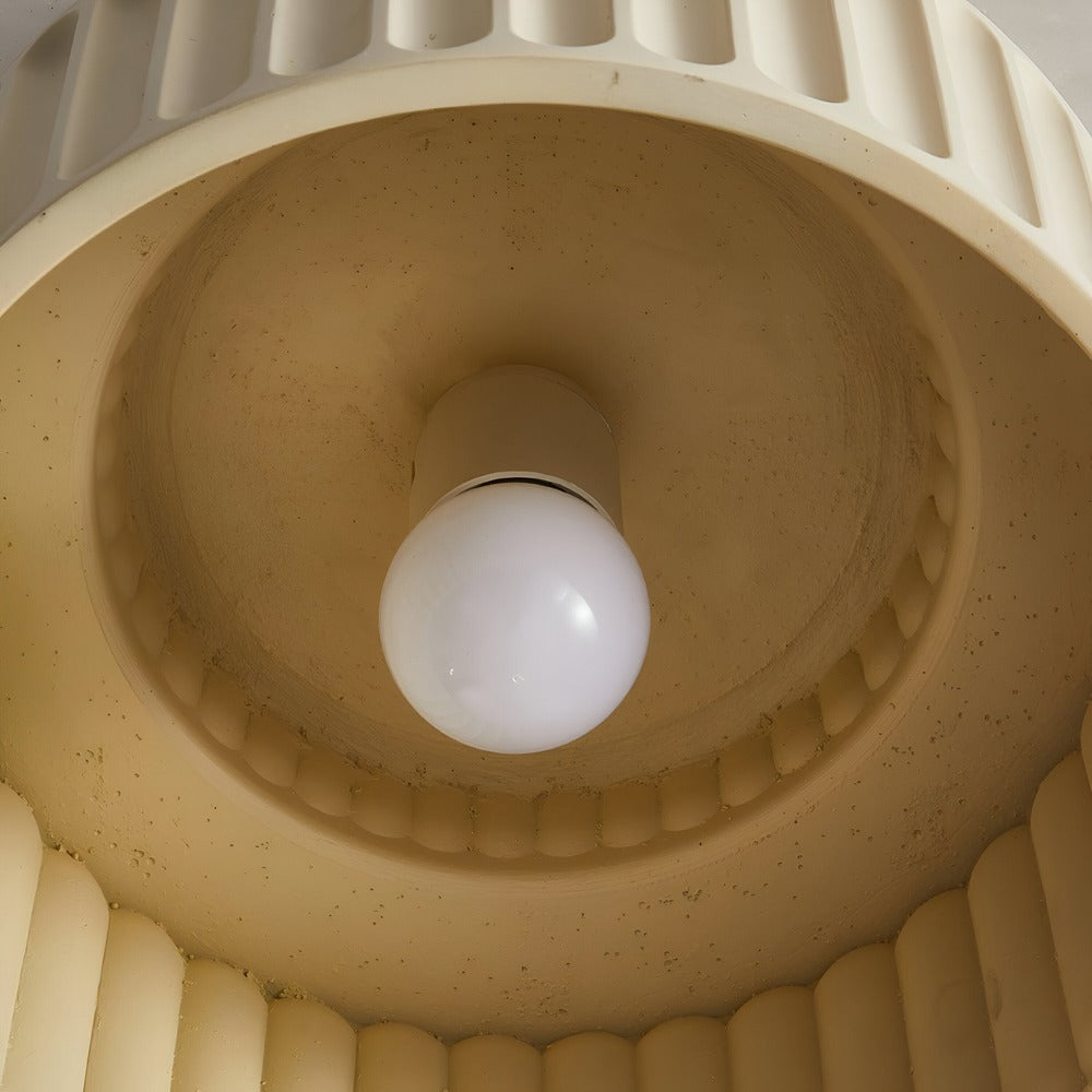 Ribello – Hvid Loftlampe i Resin med Riflet Design