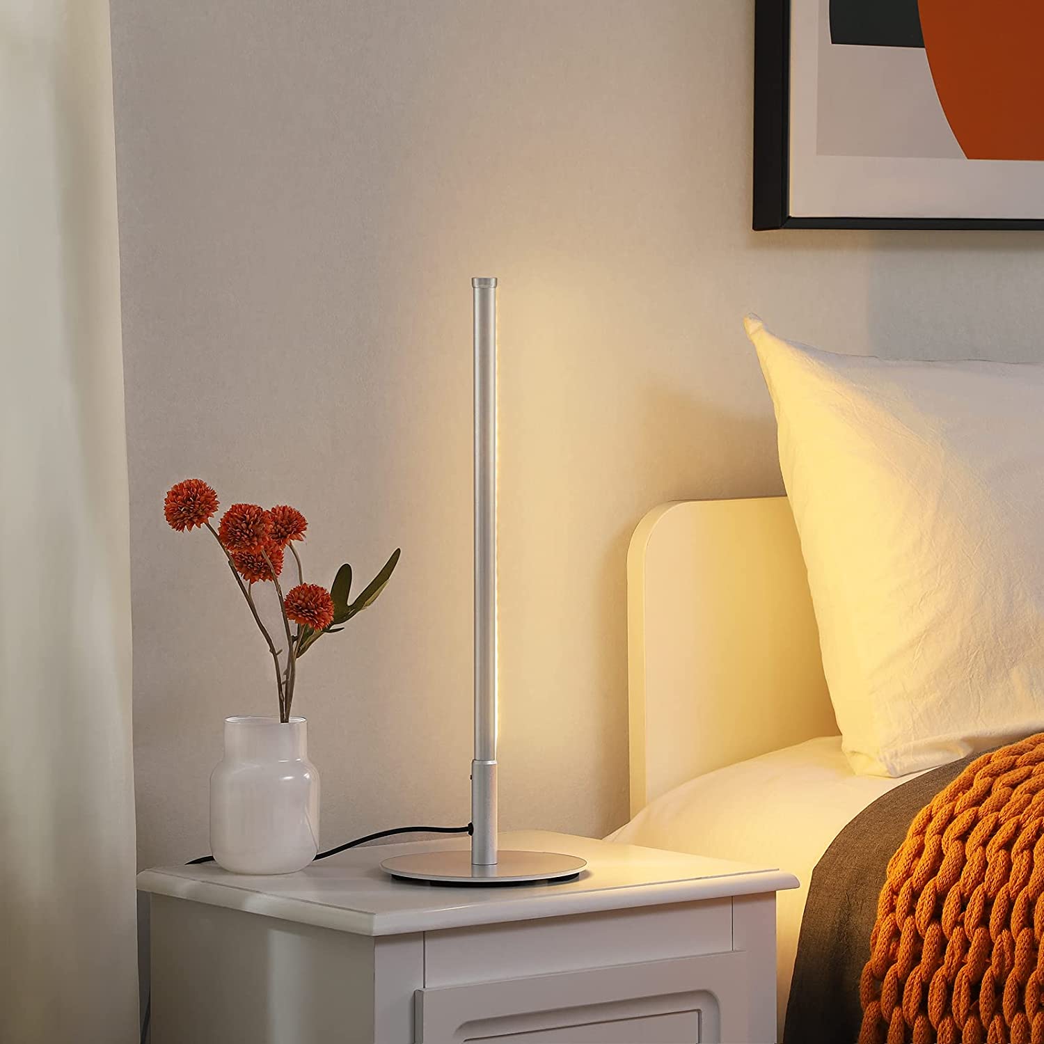 Guldfarvet LED-bordlampe med touch og 3 lysfarver