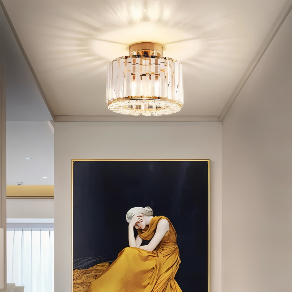 Crystaléa – Halvindkapslet Loftlampe i Krystal med Rundt Design