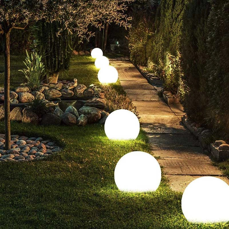 LED havekugle med 16 farver – dekorationslys til ude og inde