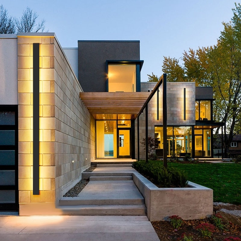 Aurexil – Moderne LED Udendørslampe i Smedejern & Aluminium